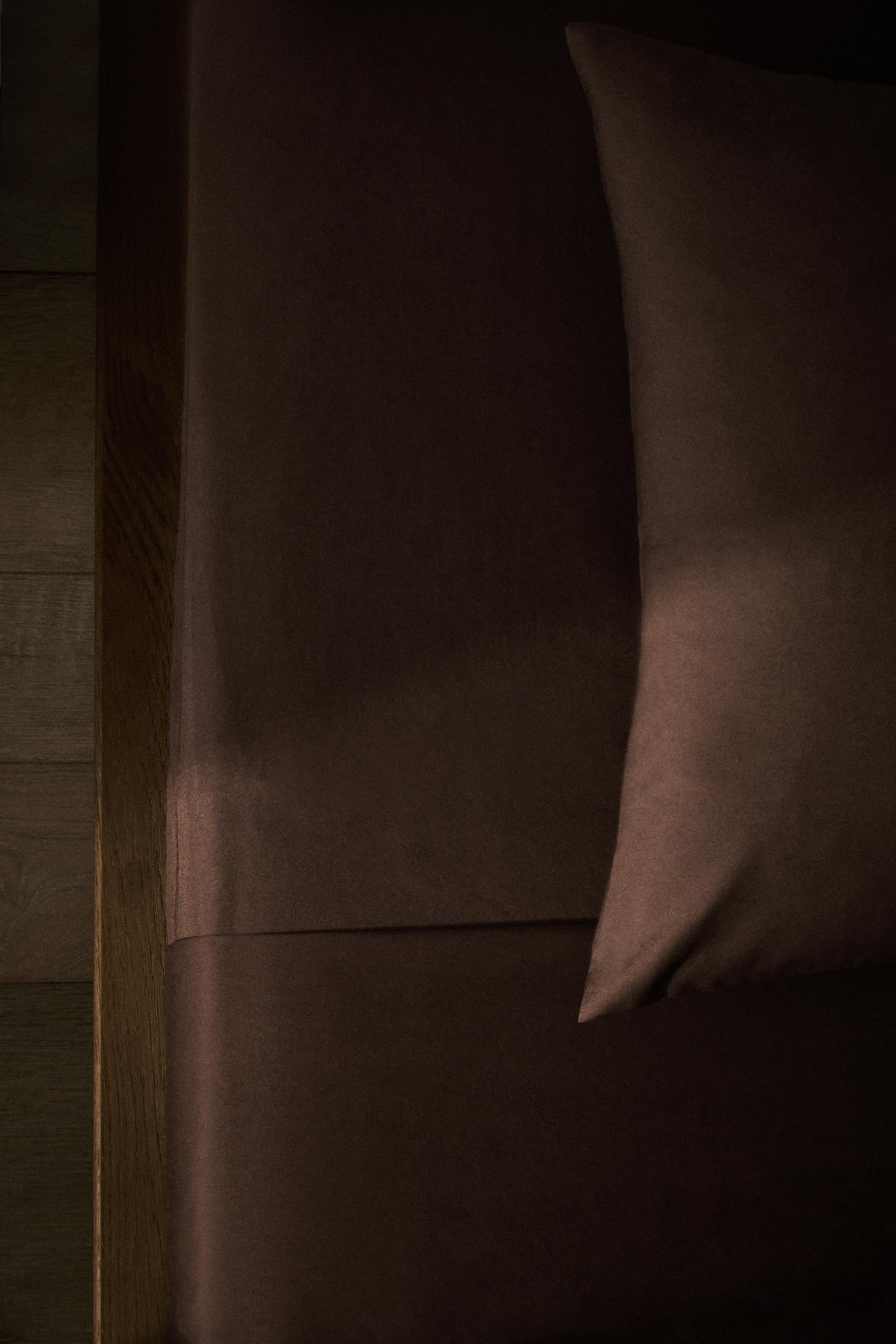 PERCALE FITTED SHEET | 11.8" THICK ( THREAD COUNT